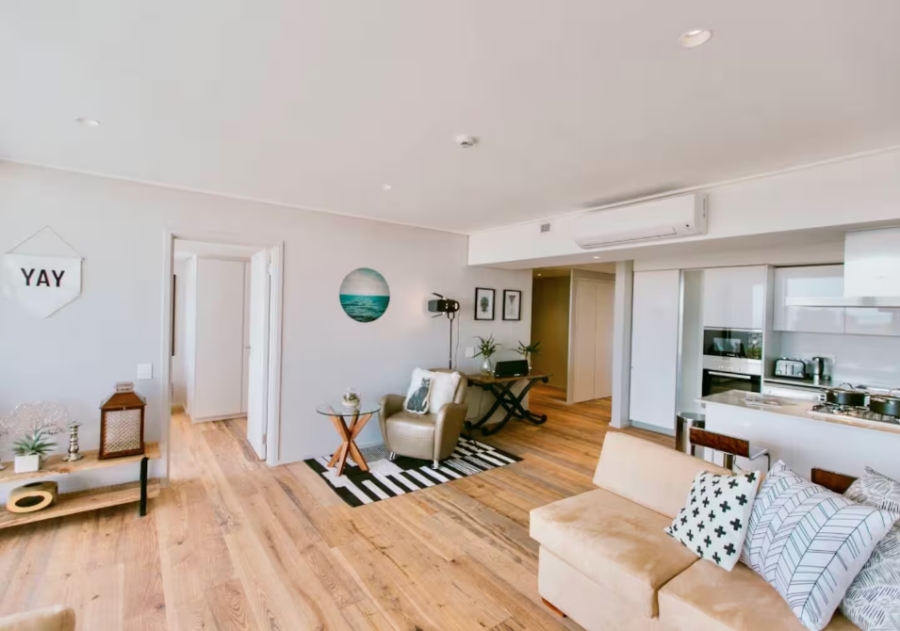 To Let 2 Bedroom Property for Rent in Green Point Western Cape